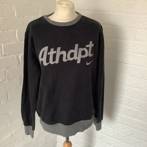 Nike Tops - Retro 2011 Nike Sweatshirt - Size M - Black & Grey - Spellout - P2P 23”